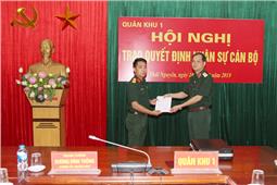 Trao quyết định điều động, bổ nhiệm 53 học viên tốt nghiệp các học viện, nhà trường